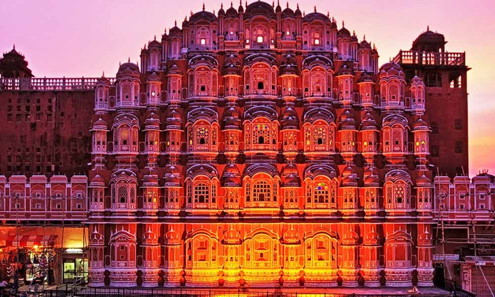 Wellcome, Jaipur is known for its spectacular architectural sites and the  Hawa Mahal.